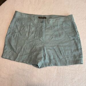 Tommy Bahama Light Blue Women 100% linen shorts, 36, teal, 5 pockets